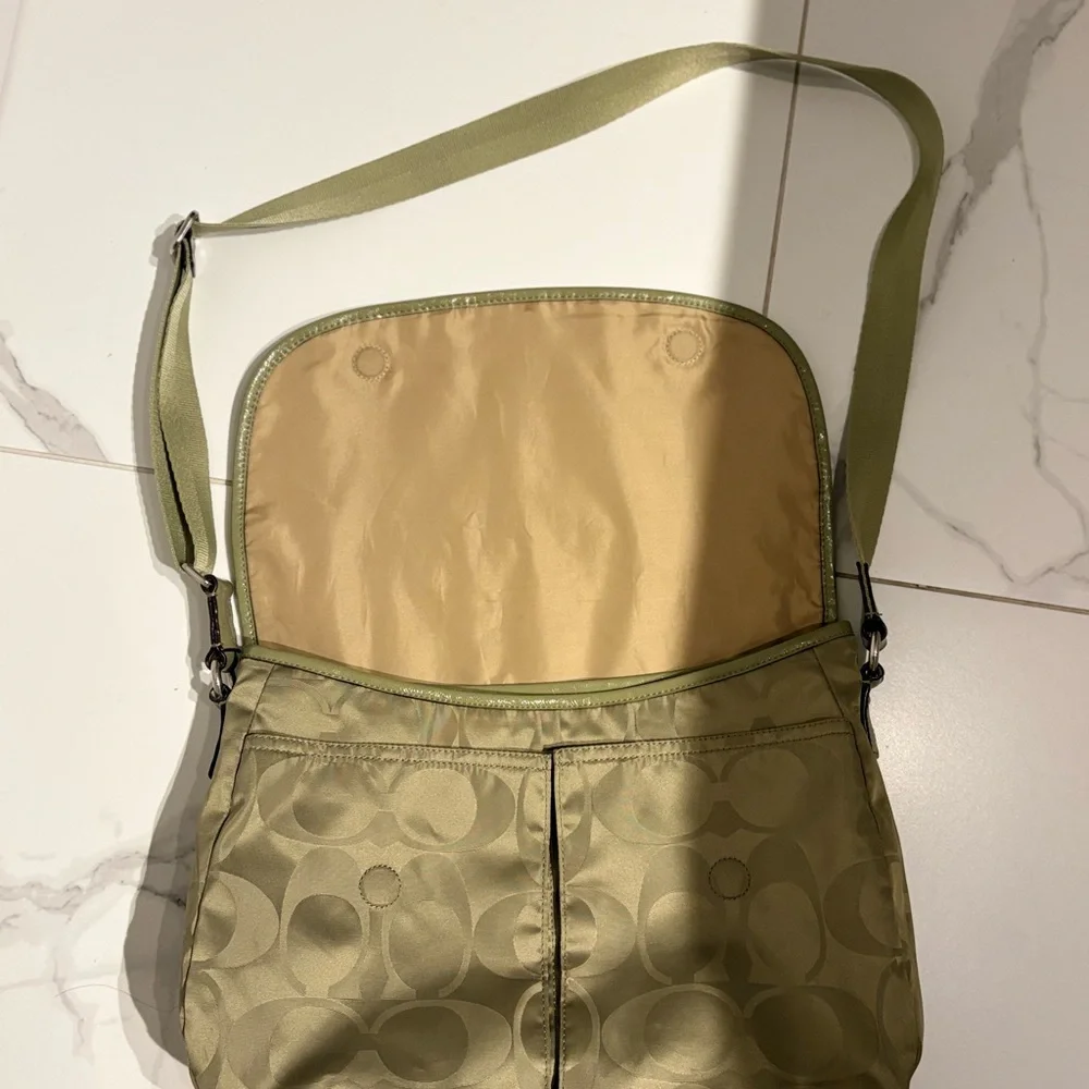 Coach Green Nylon Crossbody Bag Lightweight Everyday - Picture 7 of 9